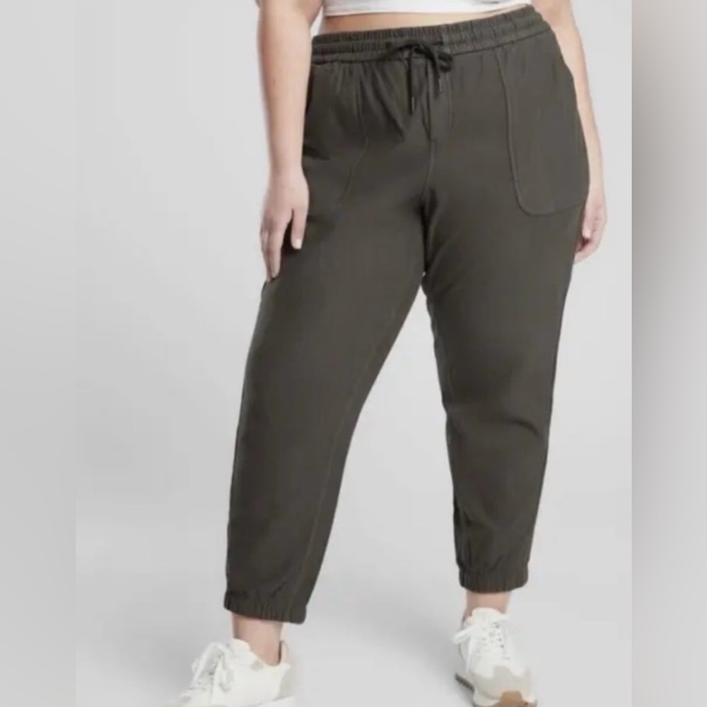 Athleta Farallon Jogger Size 24 Cypress Green NWT